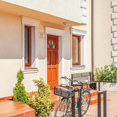 Cozy Home In Mielno With Kitchen Holiday home *