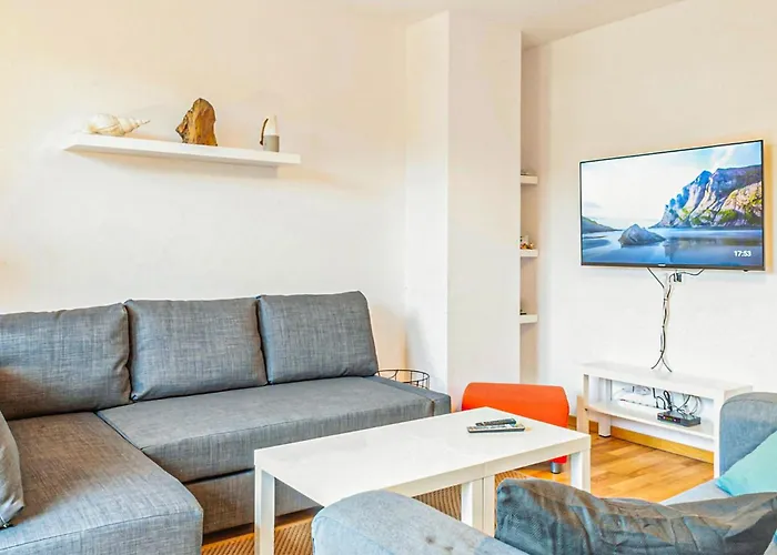 Cozy In With Kitchen Мельно